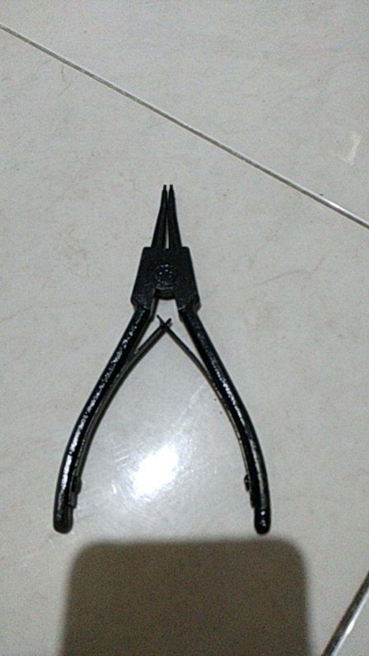 Tang Snap Ring Circlip Lurus 7 Inch Pencet Buka