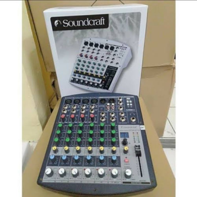 MIXER SOUNDCRAFT EFX8 4 USB 8 CHANNEL EFX8/4 USB