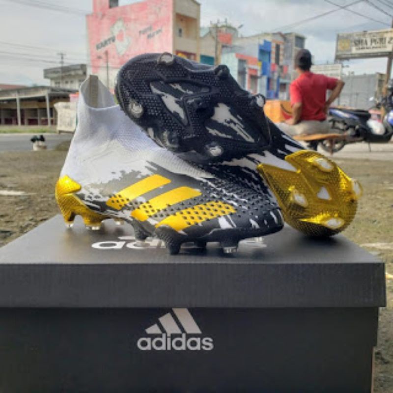 Sepatu Bola Adidas Predator Mutator+ FG - White Gold Black