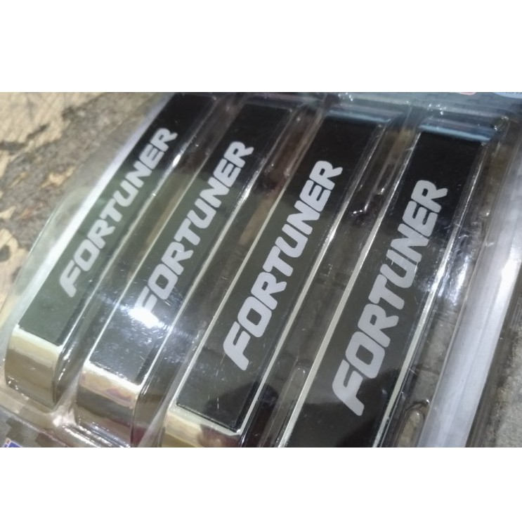 Door Guard Pelindung Pintu Mobil Logo Grand Fortuner