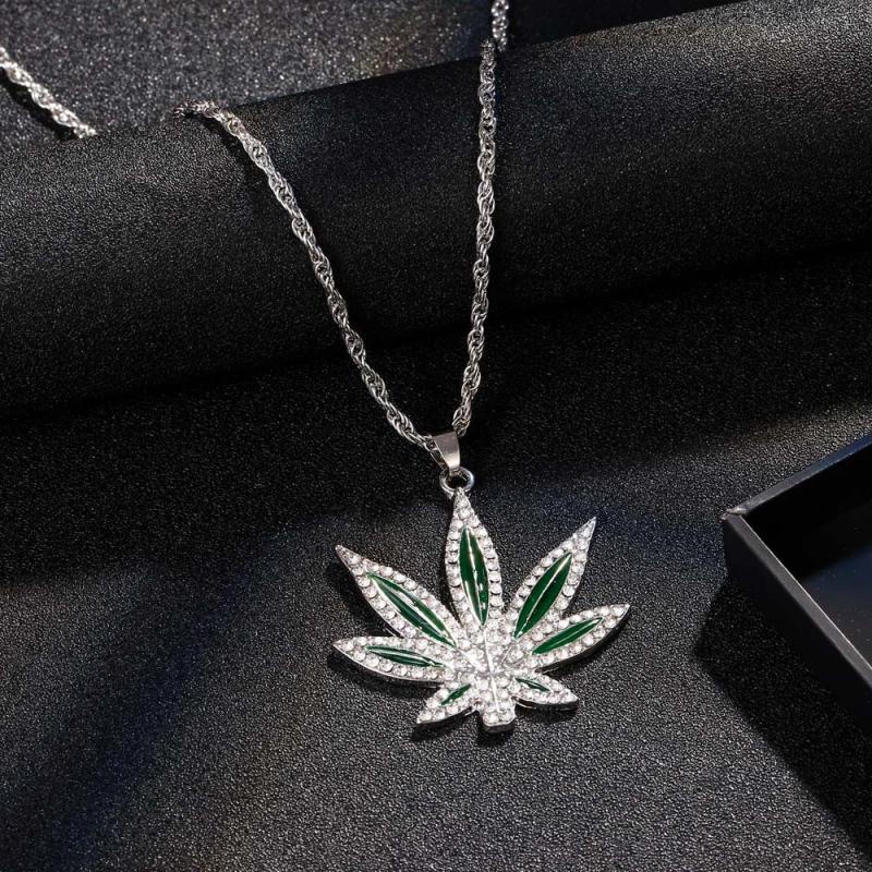 Kalung Liontin Daun Maple Lapis Emas 18K Aksen Zircon Gaya Hip Hop Untuk Pria Dan Wanita