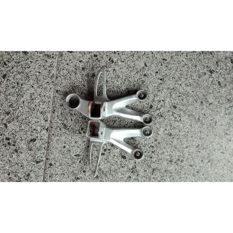 footstep belakang original Suzuki satria fu