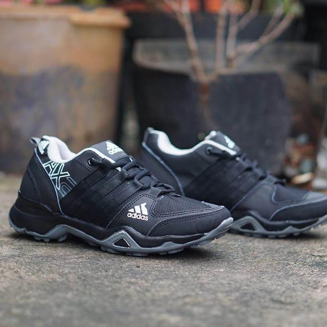 promo sepatu trekking adidas ax2 adventure / outdoor gunung pria black grey terbaru