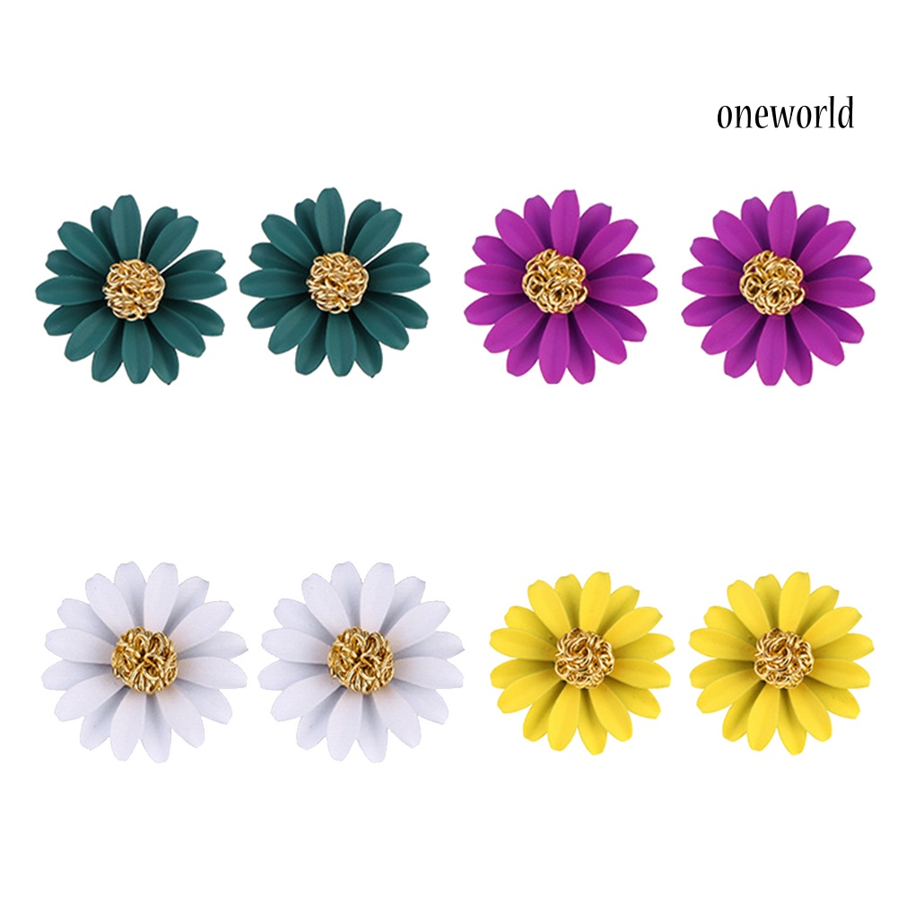 OW@ Women Sweet Daisies Flower Shaped Stud Earrings Jewelry Valentine Day Gift