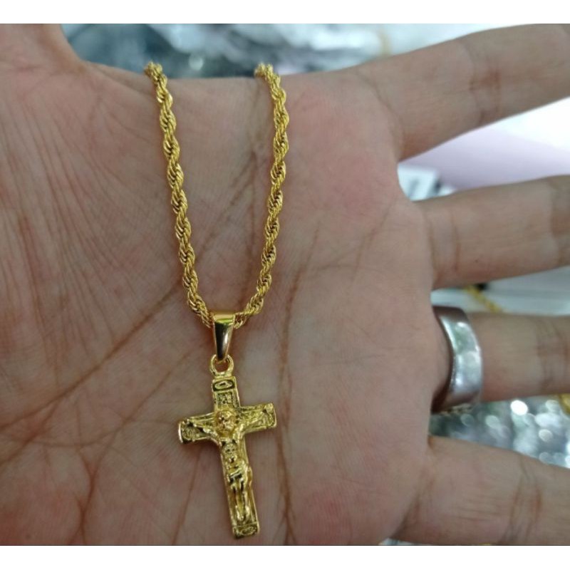 kalung salib titanium lapis emas 24 k