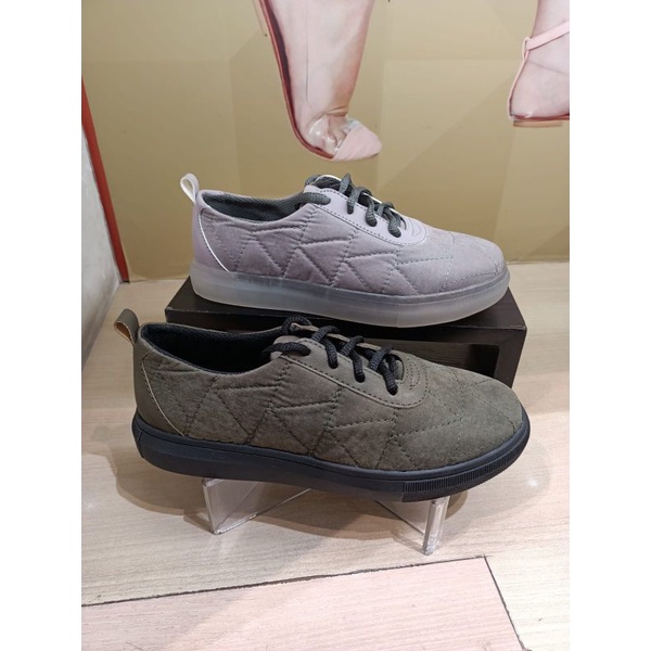 SEPATU AMANDA JANES ORI