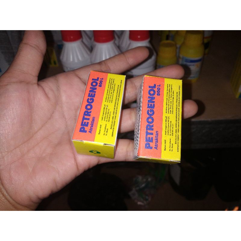 Petrogenol perangkap lalat buah