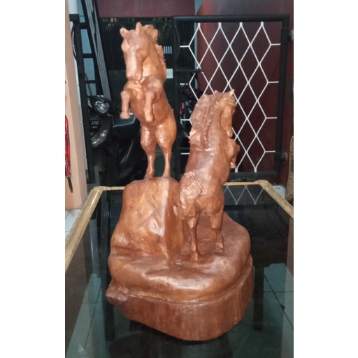 patung kuda kayu jati