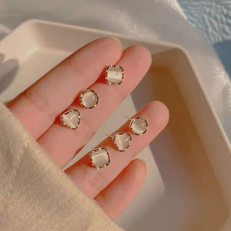 Anting Tusuk Bentuk Segitiga / Bulat / Kotak Hias Opal Untuk Wanita