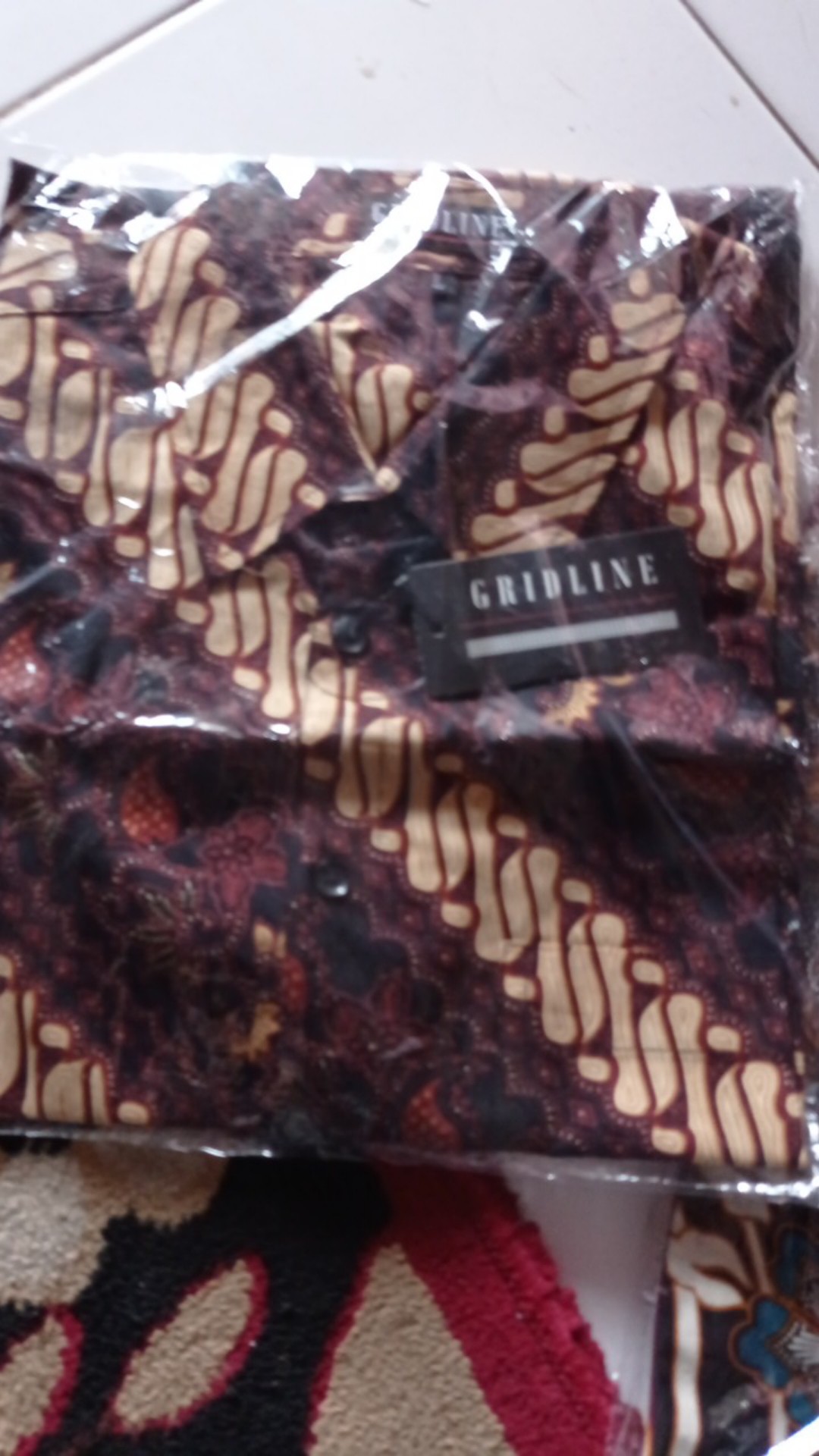 [gridline - S106 Maroon & Navy Kemeja Batik Slimfit Pria Katun Lengan Pendek Match