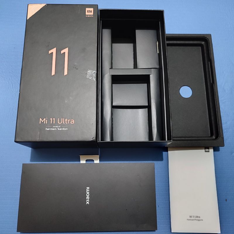 

Dus Box Bawaan Xiaomi Mi 11 Ultra 100% Original