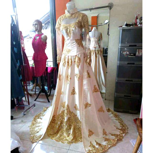 Gaun pengantin/pesta/hijab/muslim/prewed/gaun bridal salem gold+ekor