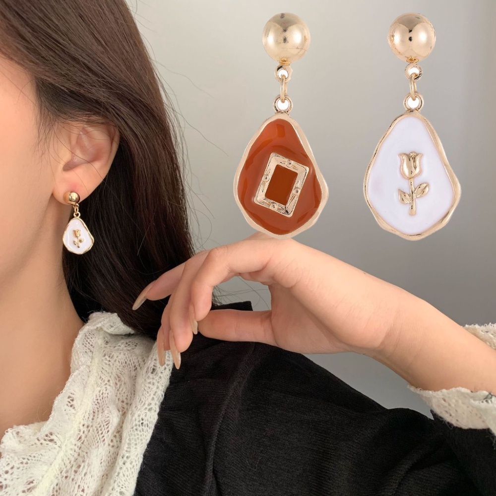 Anting Tusuk Gantung Temperament Desain Geometri Asimetris Gaya Retro Untuk Wanita