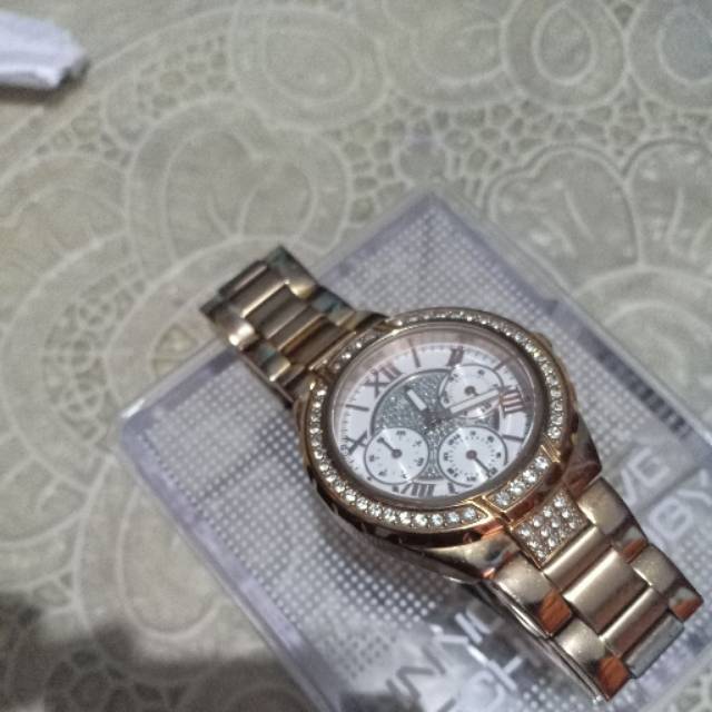 JAM TANGAN GUESS SECOND