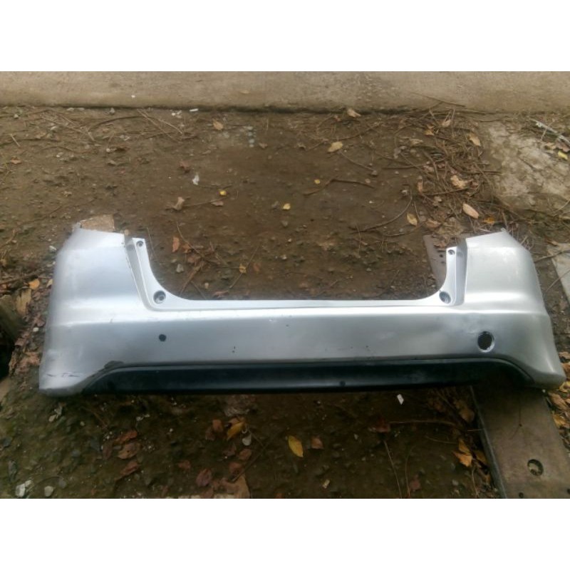bumper belakang jazz rs 2010