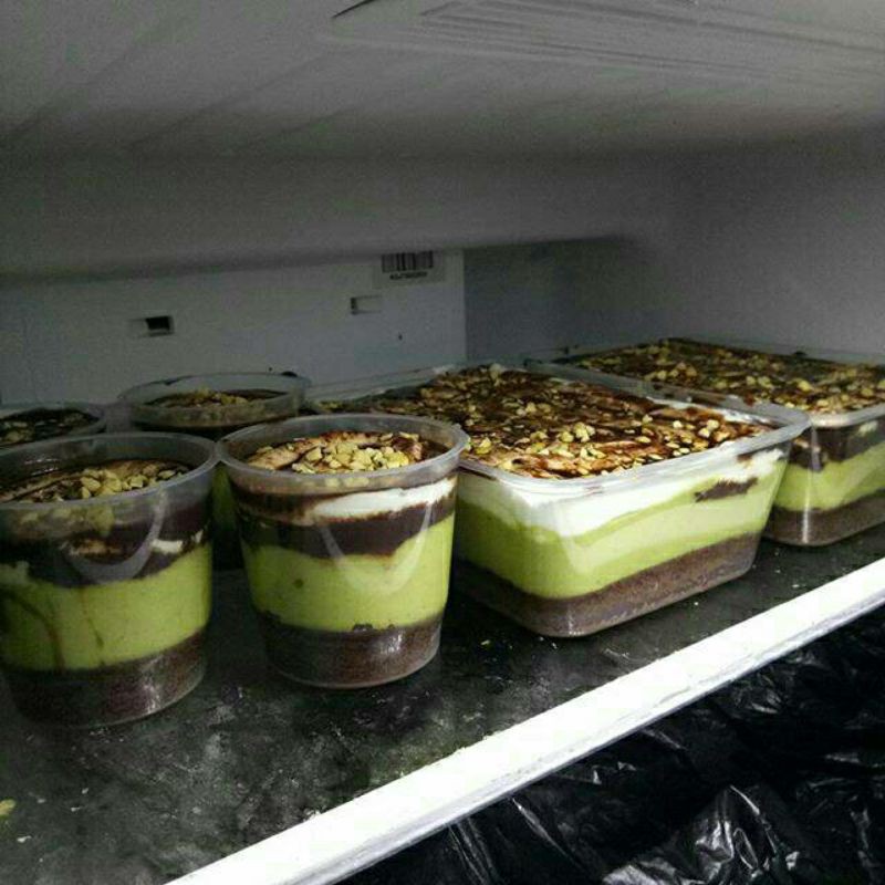 

brownis alpukat super lumer