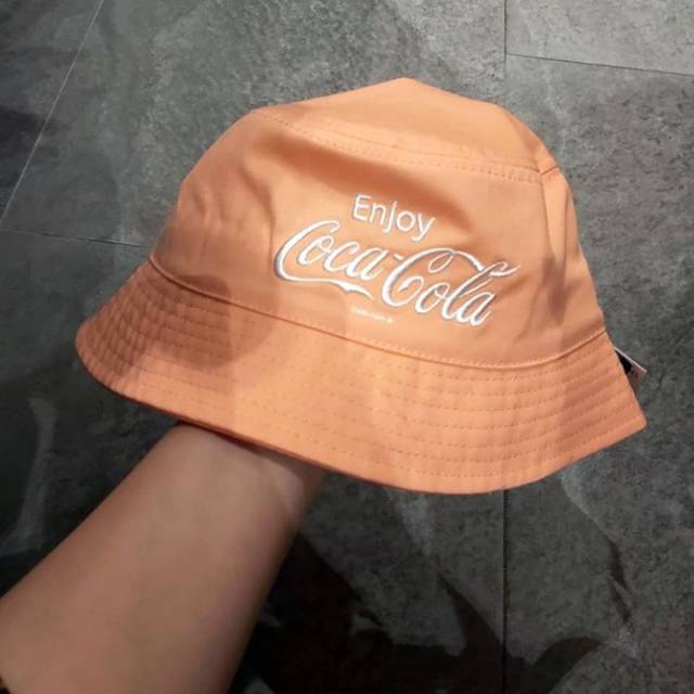 Topi pantai H&M