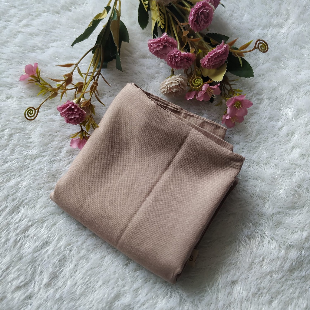 PARIS PREMIUM PARIS AMOUR HIJAB SEGI EMPAT-LIP NUDE