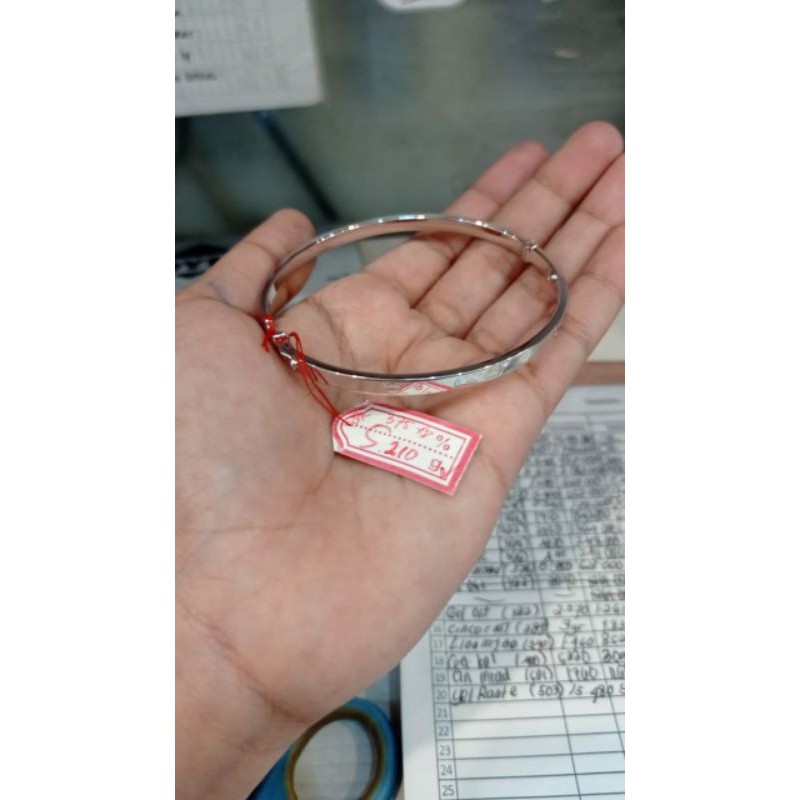 Fashion Aksesoris Wanita Perhiasan Gelang Emas Putih Cartier Kadar 375 - Aufar Gold