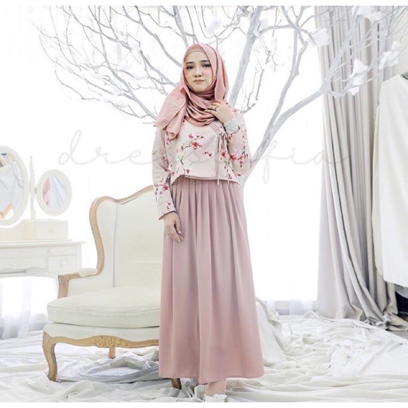 sakura hanbok dressofia