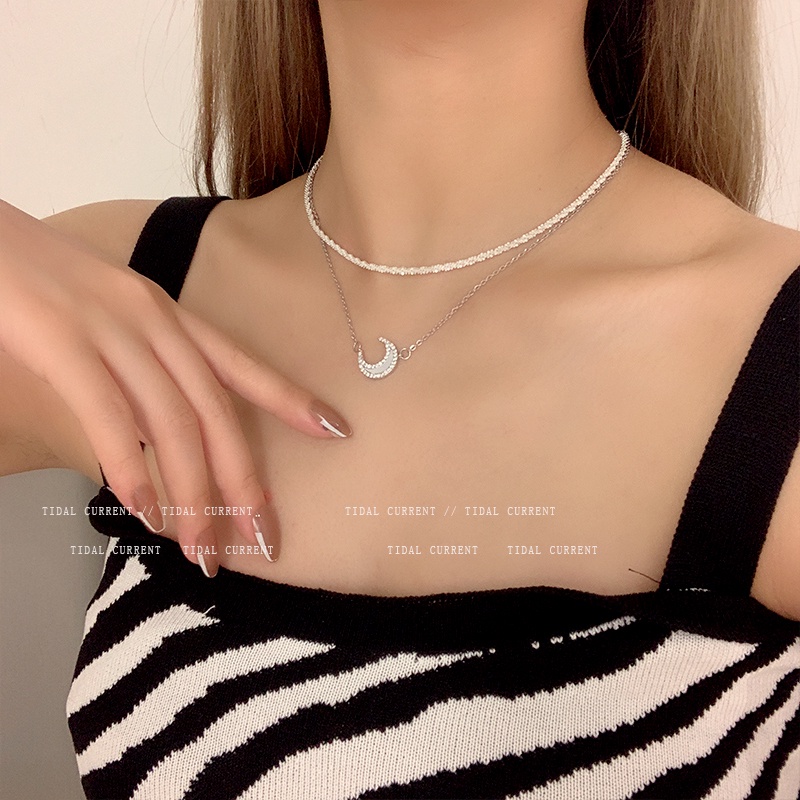 Kalung Rantai Klavikula Desain Bulan Ganda Warna silver Gaya Korea Untuk Perempuan