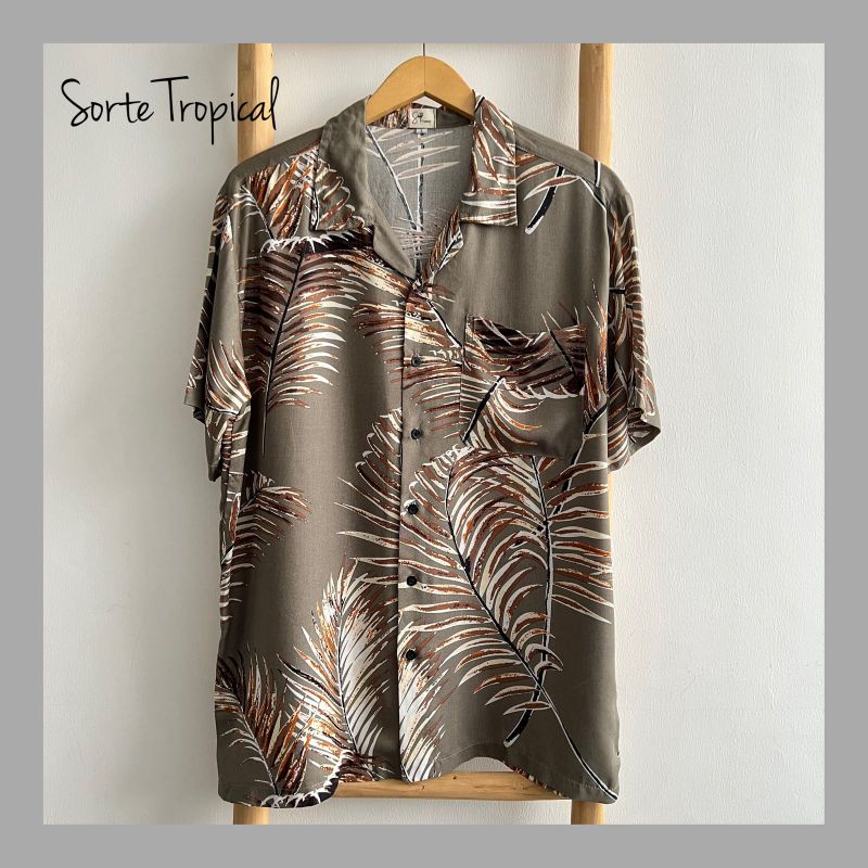 Kemeja Hawaiian Shirt