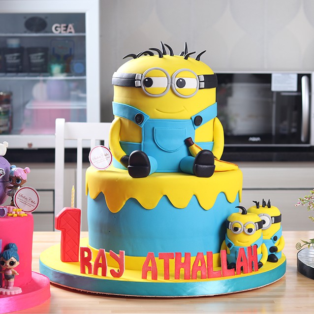 

Minion Cake / Kue Ulang Tahun / MOHON BACA KETERANGAN