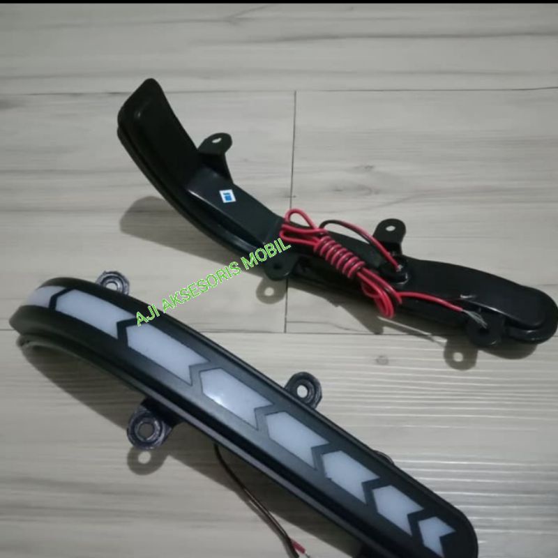 LAMPU SEIN SPION INNOVA TAHUN 2012 2013 2014 2015 LAMPU SPION INNOVA