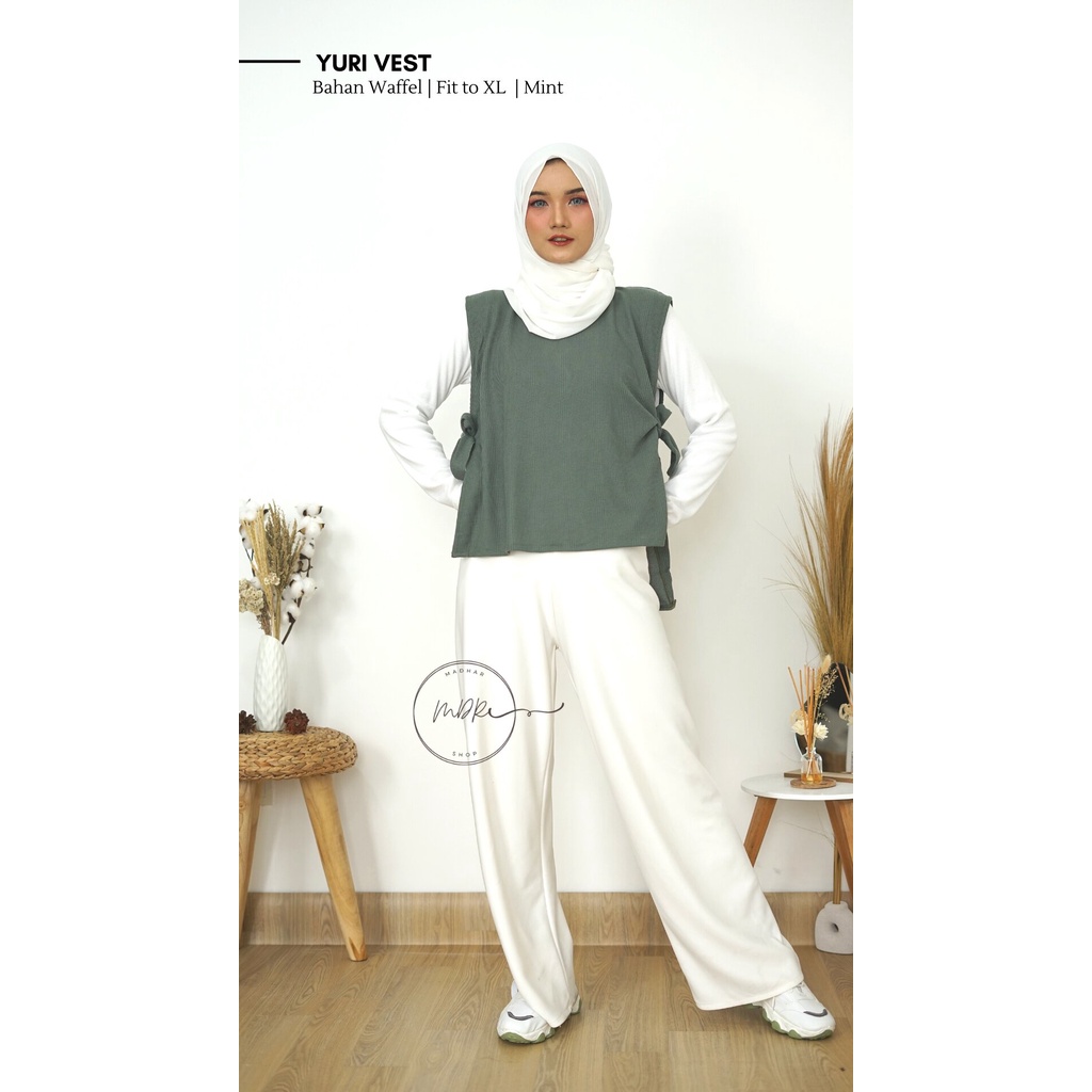 Yuna Vest Rompi Tali Rajut Premium / Rompi Rajut Andin Knit Outer Fashion Wanita Jumbo Terlaris / Vest Korean Style Tebal Tanpa Lengan Model Terbaru / Ilo Vest Atasan Wanita Bahan Rajut Kekinian