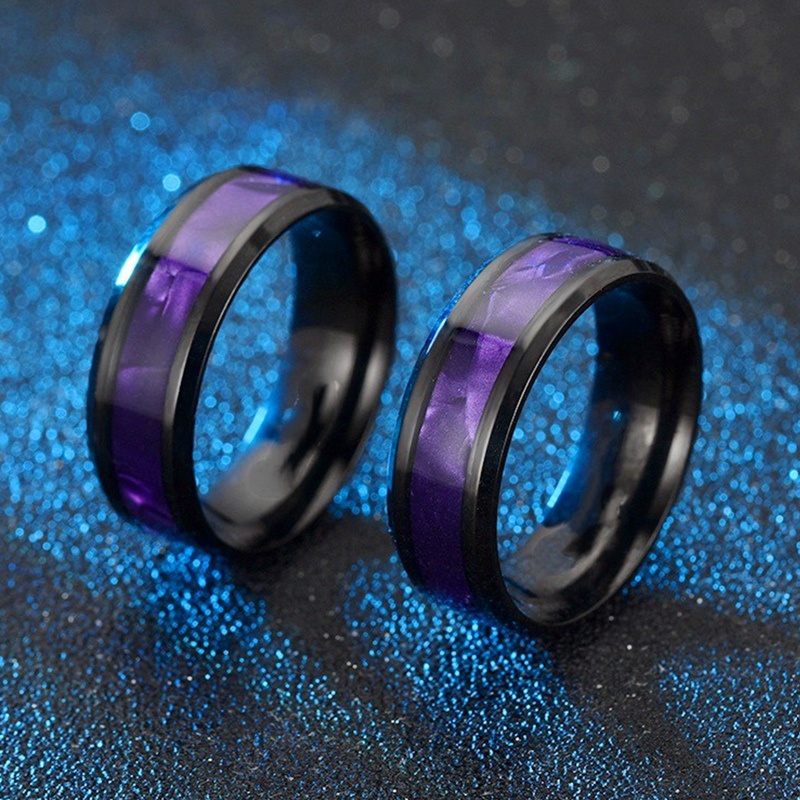 Cincin Tungsten Ukuran 8mm Aksen Garis Biru Warna Hitam Untuk Pria