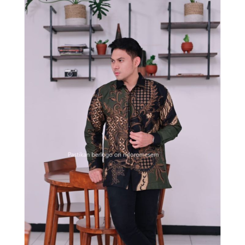 BATIK PREMIUM WARNA HIJAU BATIK EKSKLUSIF LENGAN PANJANG WARNA HIJAU TERBRU BAHAN KATUN REGULER FIT