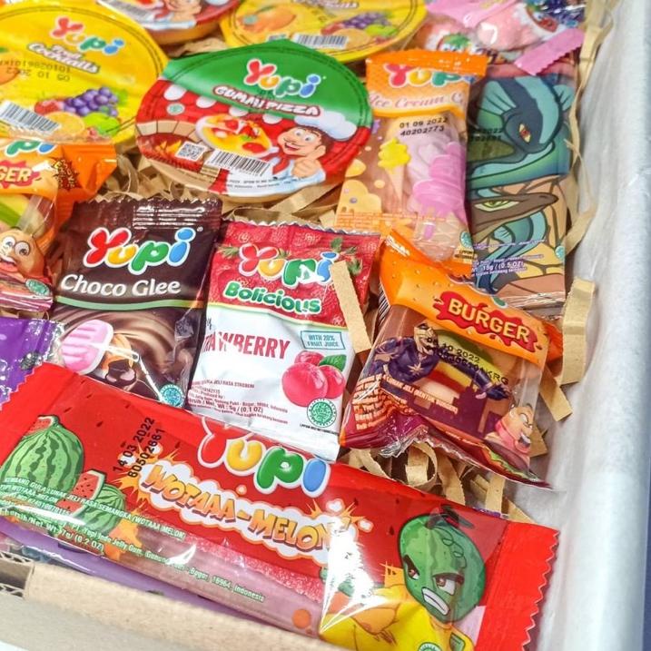 

⚡Terbaik GIFT BOX / HAMPERS YUPI / YUPI BOX / KADO ULANGTAHUN PACAR | 1.1 F⚡ash sale | COD | LAUNCHING