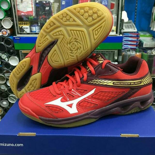 mizuno wave maverick 2 gold
