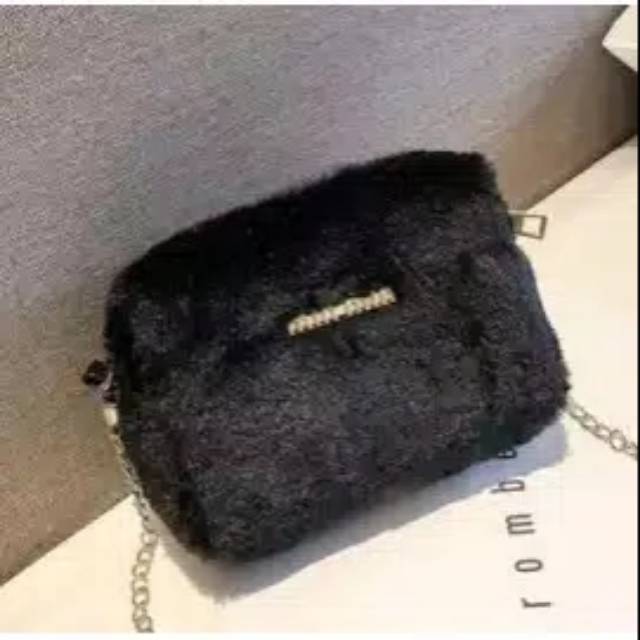 Tas selempang petak minmim bulu