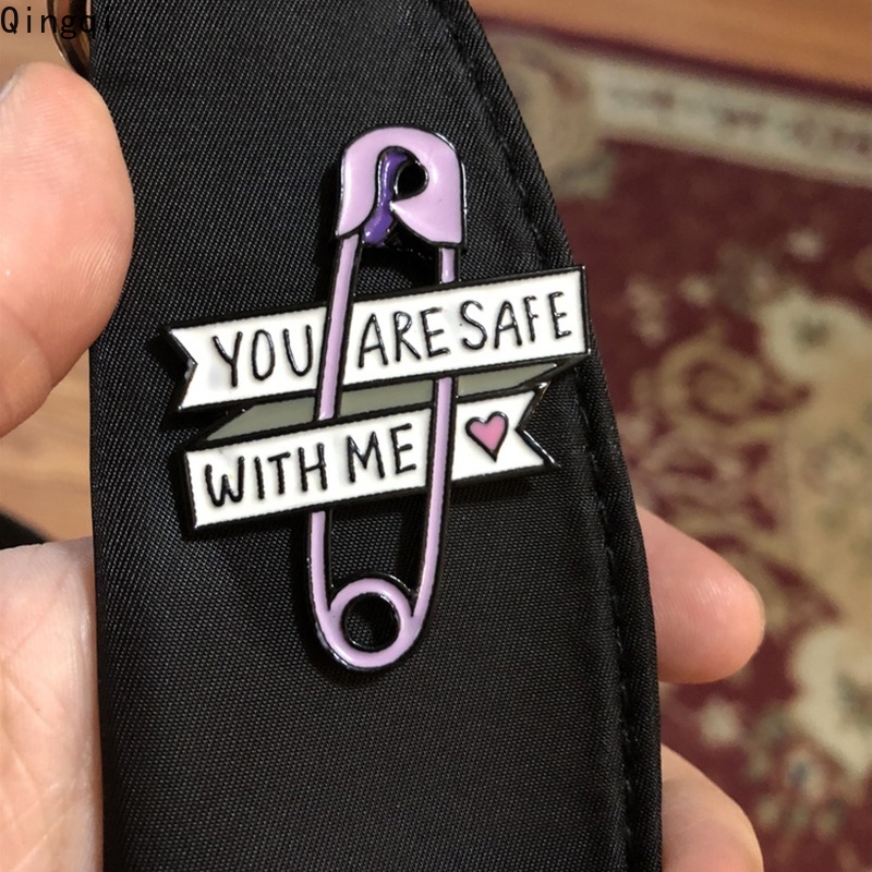 Bros Pin Enamel Bentuk Hati Kecil Tulisan You Are Safe with Me Warna Ungu Untuk Anak Perempuan