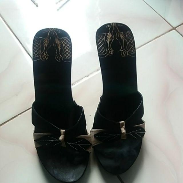 Sandal Hak Tinggi Sandal Kelom Geulis Hak Tinggi Ukir Sandal Hak Tinggi Sandal Kelom Geulis Hak Tinggi Ukir
