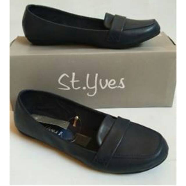 Sepatu matahari wanita merk st yves