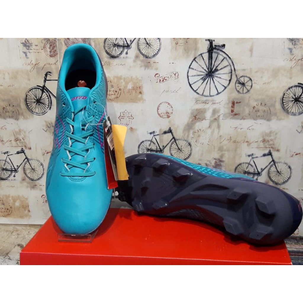 Sepatu Bola LOTTO Blade FG