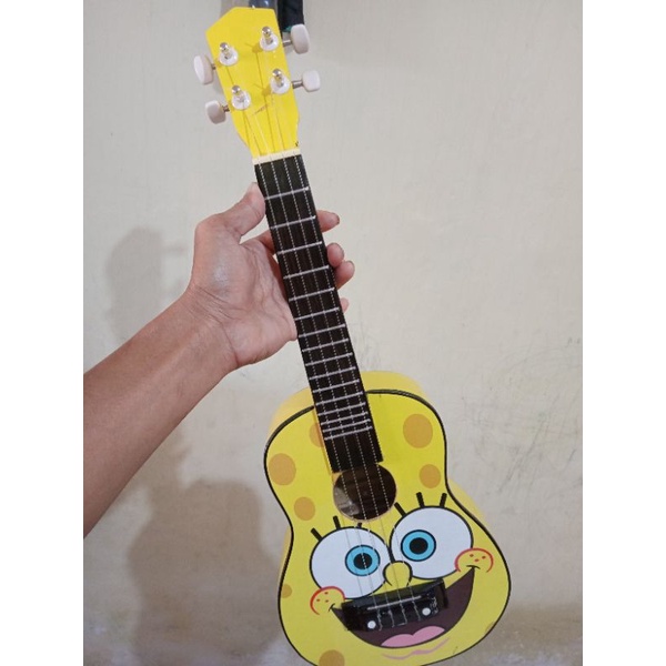 ukulele gambar spiderman/ukulele kado hadiah/gitar mini murah/kentrung senar 4 &amp; senar 3