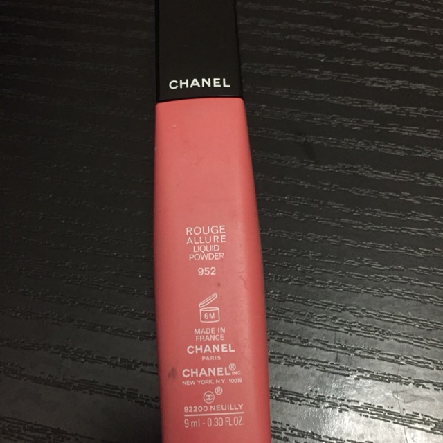 Preloved Chanel Rouge Allure Liquid Powder