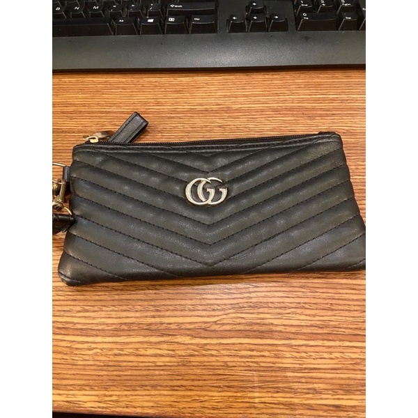 Preloved Clutch Guess Ori