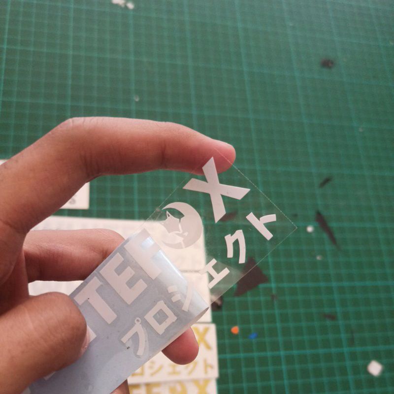 Sticker Cutting White Fox