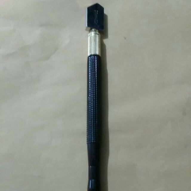 Pisau potong kaca stamvick