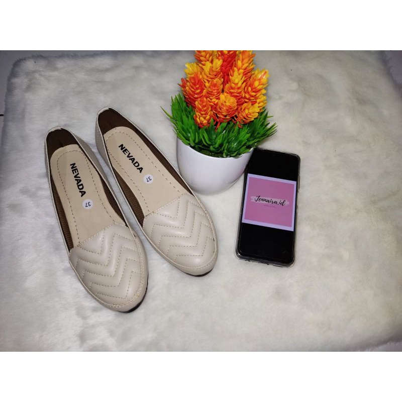 CUCI GUDANG FLAT SHOES NEVADAa DAN KICKERSs-2