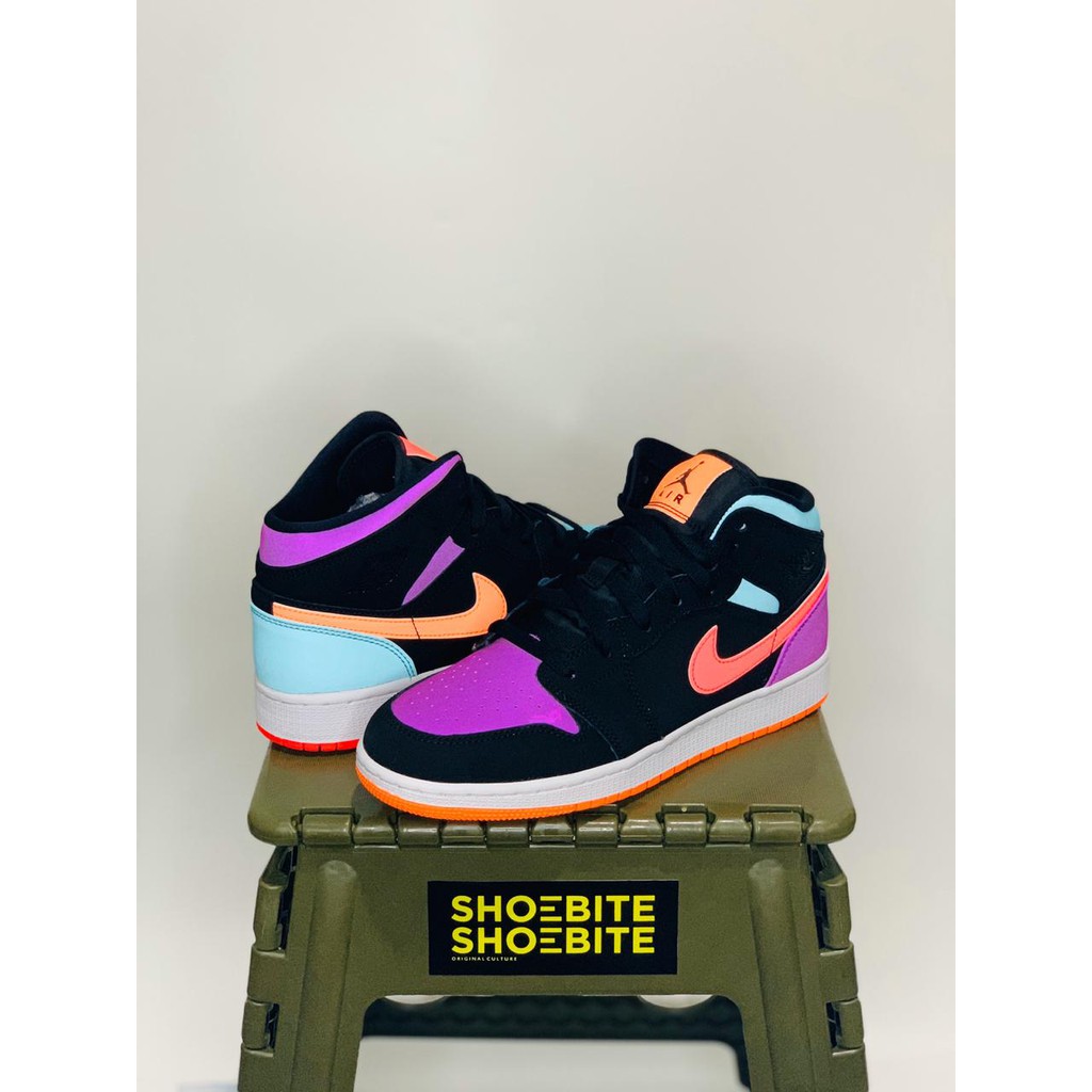 NIKE AIR JORDAN 1 MID CANDY