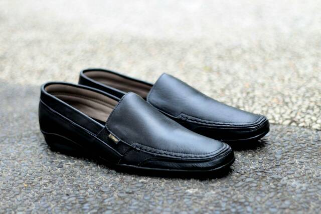 SALE 30%. ! SEPATU KERJA FORMAL SLIPON KULIT ASLI