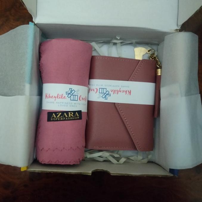 

Hampers Lebaran Hijab Parcel Lebaran Gift Box Ulang Tahun Wisuda