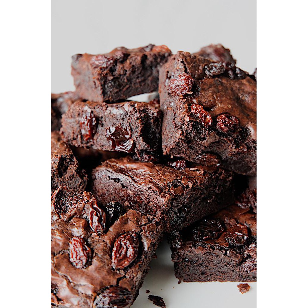 

Rum Raisin Brownies (15×15)