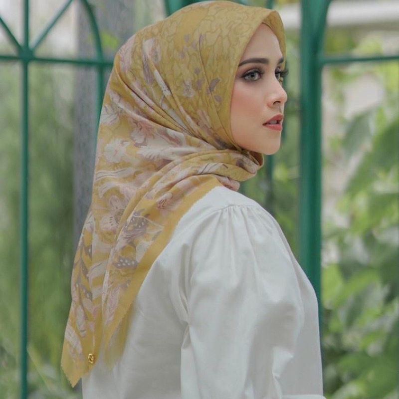 Preloved Buttonscarves Daisy Yellow