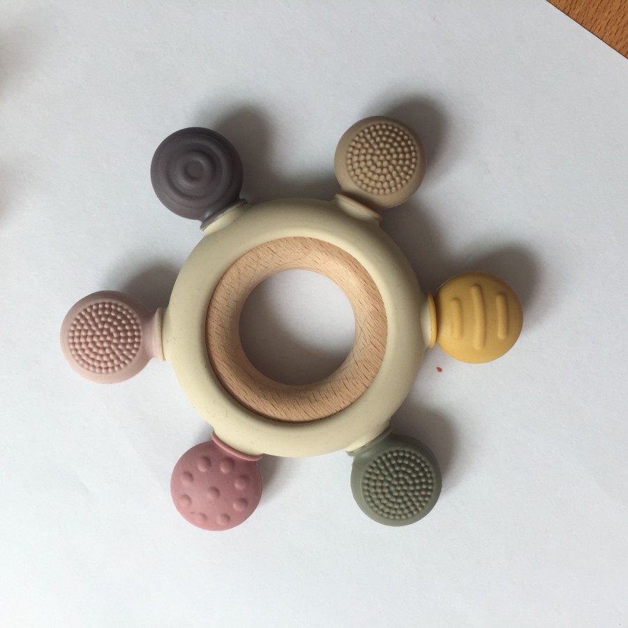 Lababy Beech Wood Teether Ring | Gigitan Bayi Texture Silicone